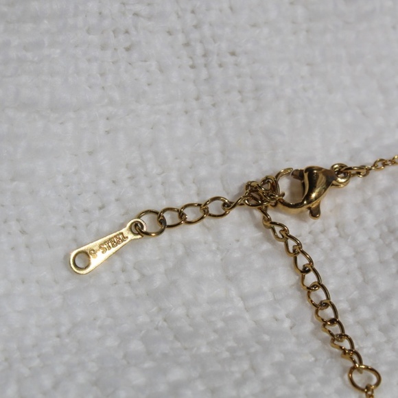 Stainless Steel Gold Necklace with Green Burst Pendant - Picture 5 of 5